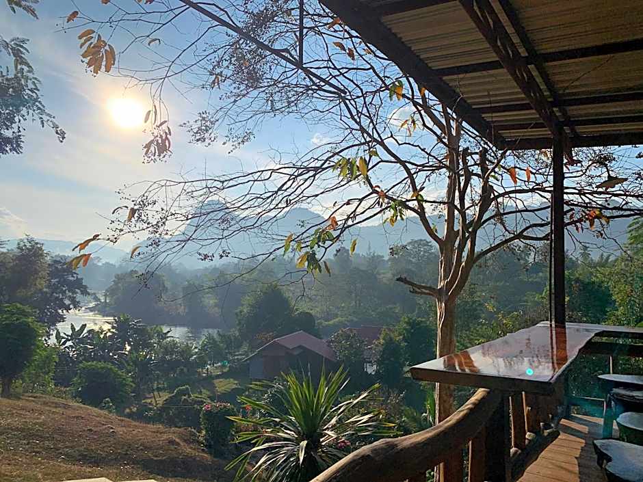 BaanRai KhunYa บ้านไร่คุณย่า