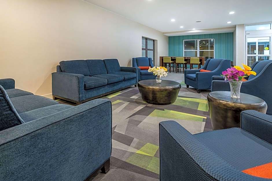 Wingate by Wyndham Waldorf/Washington DC Area