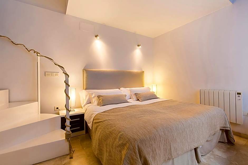 Elvira Suites