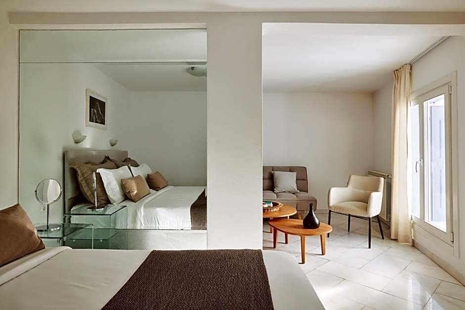 Hotel Adonis