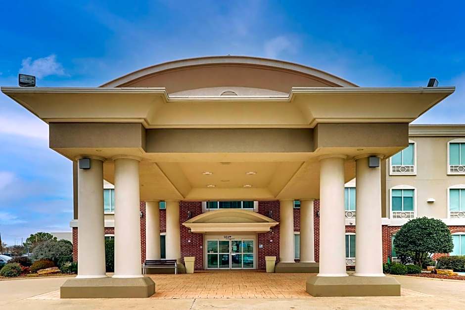 Holiday Inn Express Hotel & Suites Waxahachie By IHG