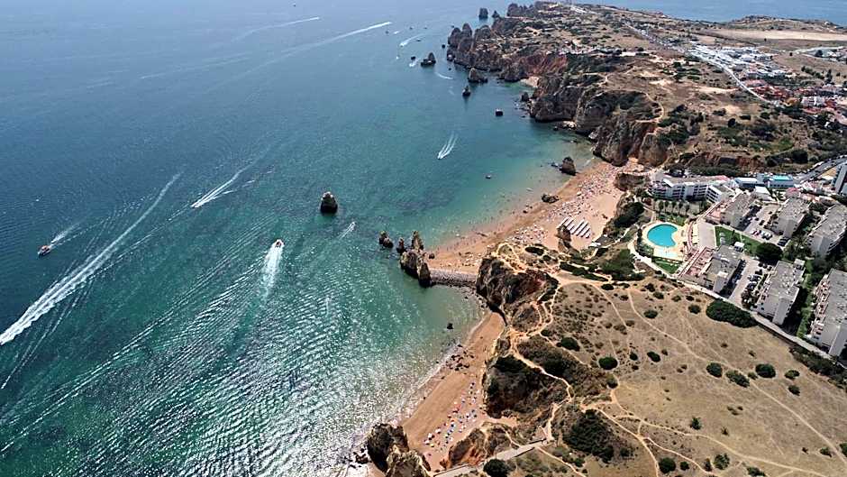 Racing Mackerel Hostel