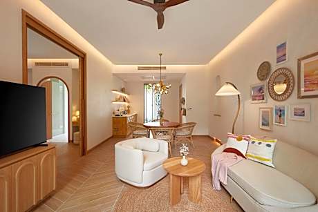 Home Haven Suite with Private Pool