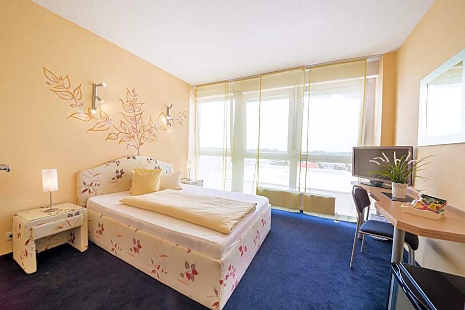 Europa Hotel Garni free parking