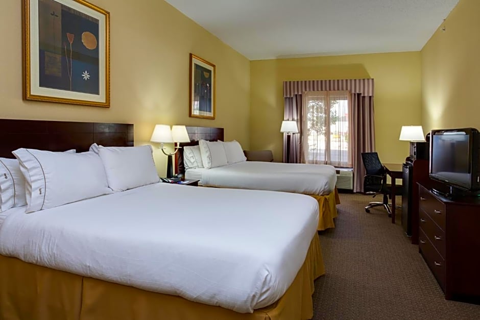 Holiday Inn Express & Suites Sebring, an IHG Hotel