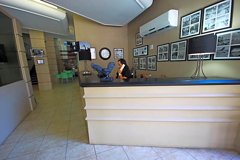 Des Arts Super Economico