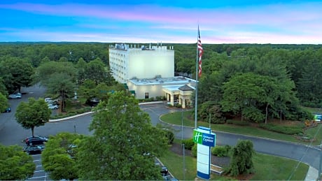 Holiday Inn Express Stony Brook-Long Island, an IHG Hotel