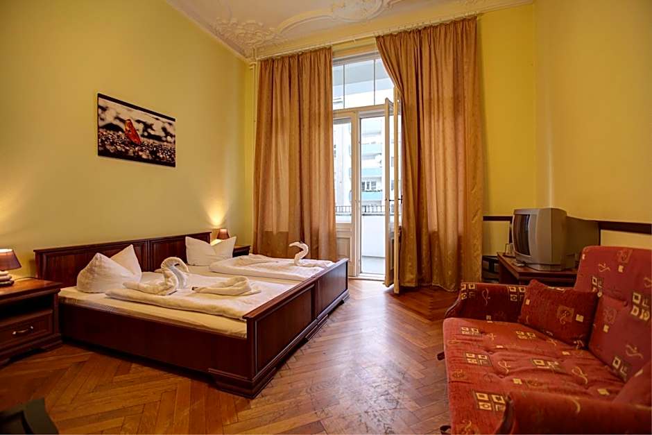 Hotel Pension Bernstein am Kurfürstendamm