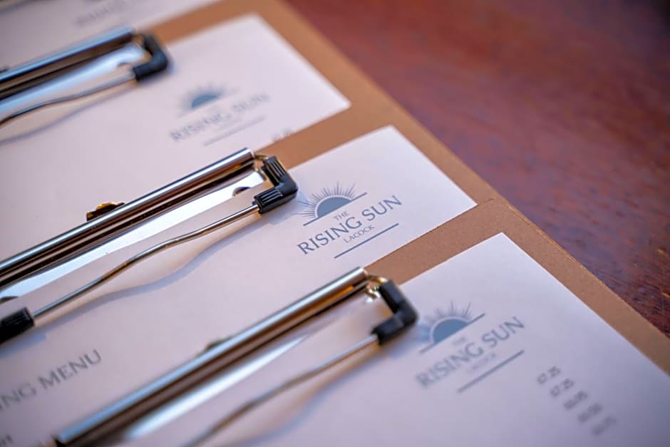 Rising Sun Pub, Restaurant and Rooms