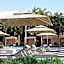 The Ritz-Carlton Naples, Tiburón