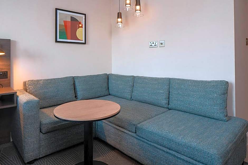 Holiday Inn London Brentford Lock By IHG