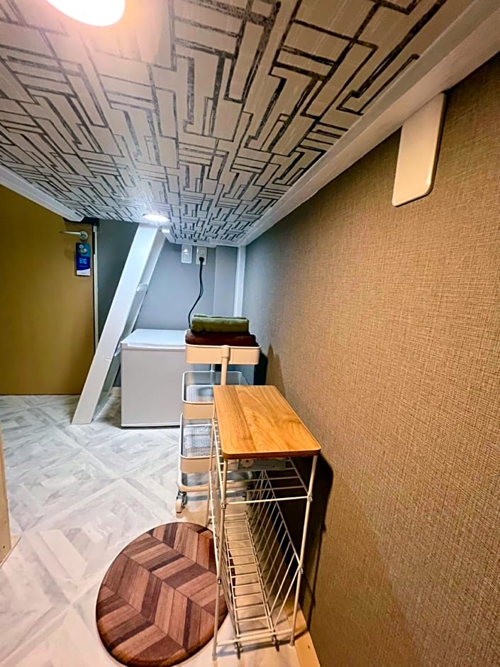 誠家　MAKOTO HOSTEL