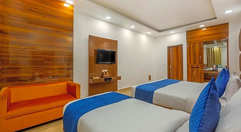 Hotel Rahul Palace