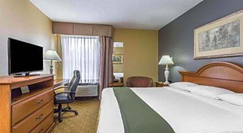 Days Inn by Wyndham Selma