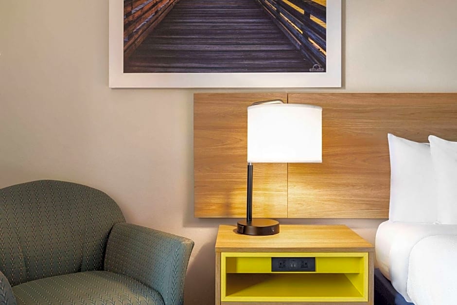 Days Inn by Wyndham Shallotte