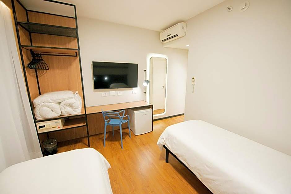 Ibis Curitiba Shopping