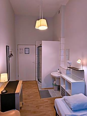 Triple Room with Shower