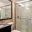 Super 8 by Wyndham Columbus West