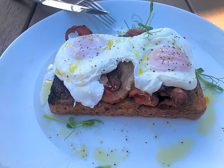 Century House B & B flatlette