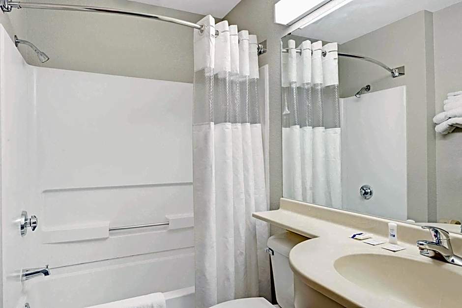 Microtel Inn & Suites By Wyndham Urbandale/Des Moines