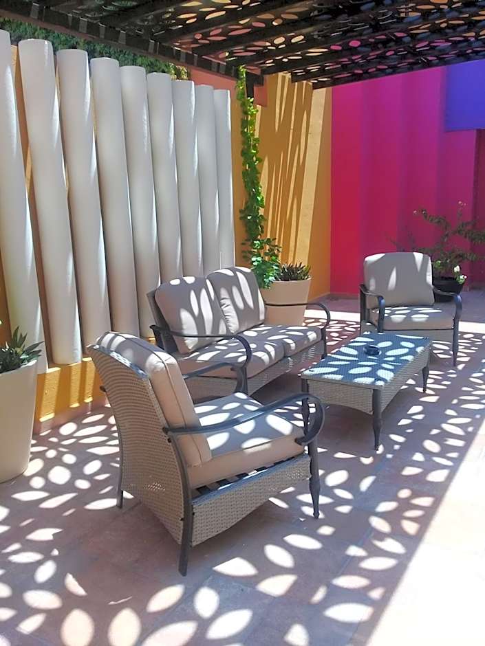 Hotel Plaza Colonial