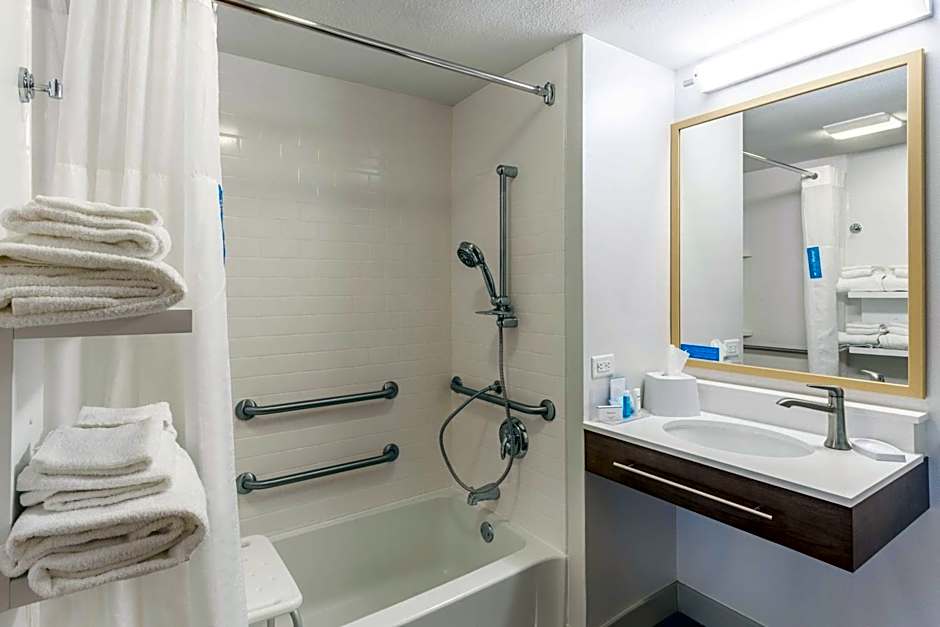 Hampton Inn By Hilton Cedar Rapids