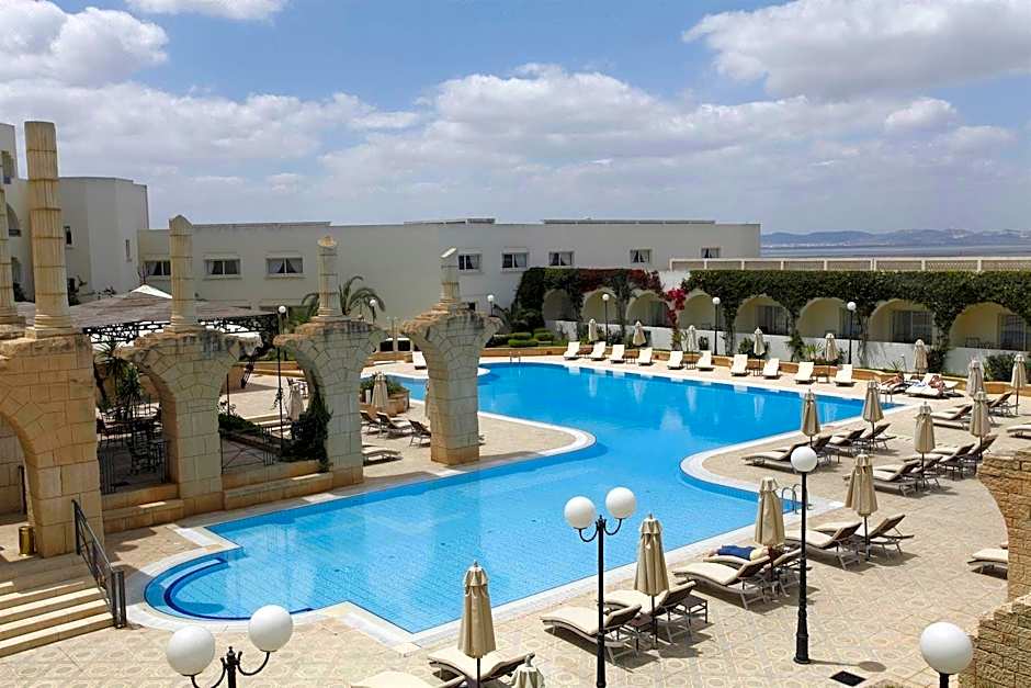 Golden Tulip Carthage Residence