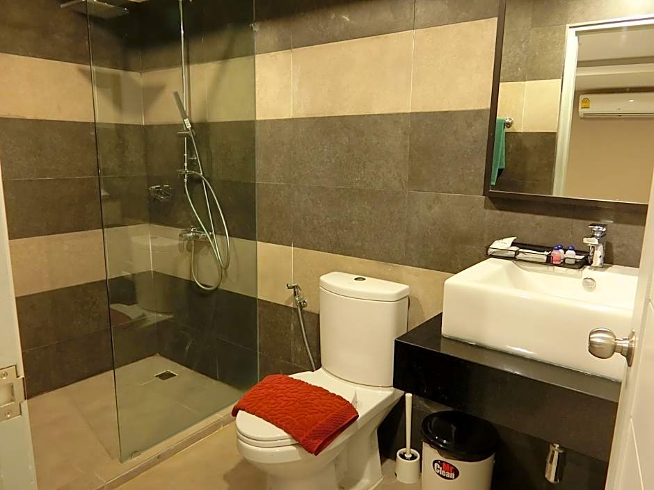 crystal suites pattaya