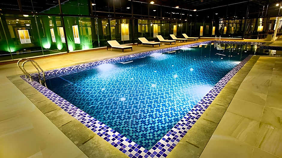 Ladalat Hotel