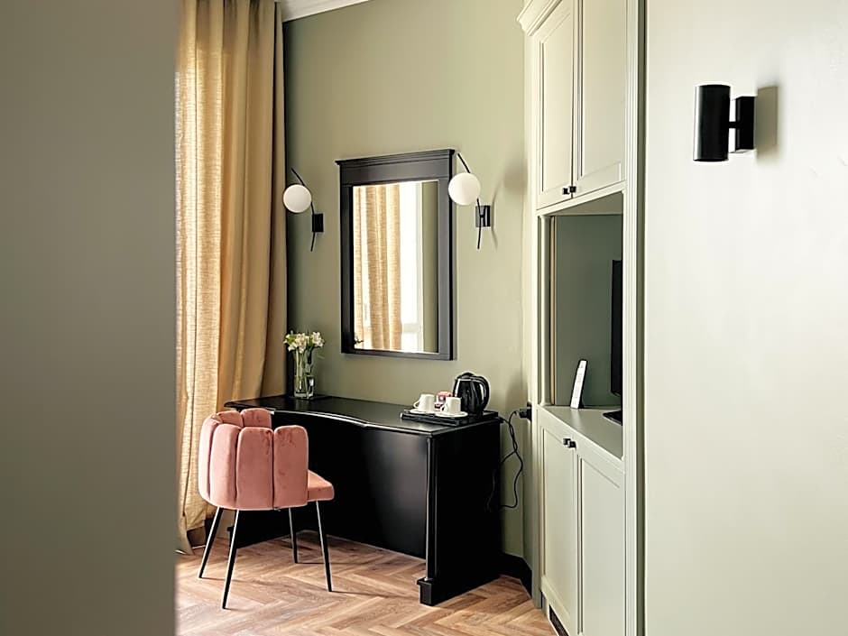 Panoramic Hotel Plaza