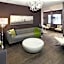 Four Points By Sheraton Hotel & Suites Calgary West