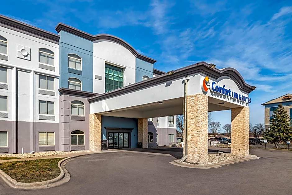 Comfort Inn & Suites Madison East - Monona