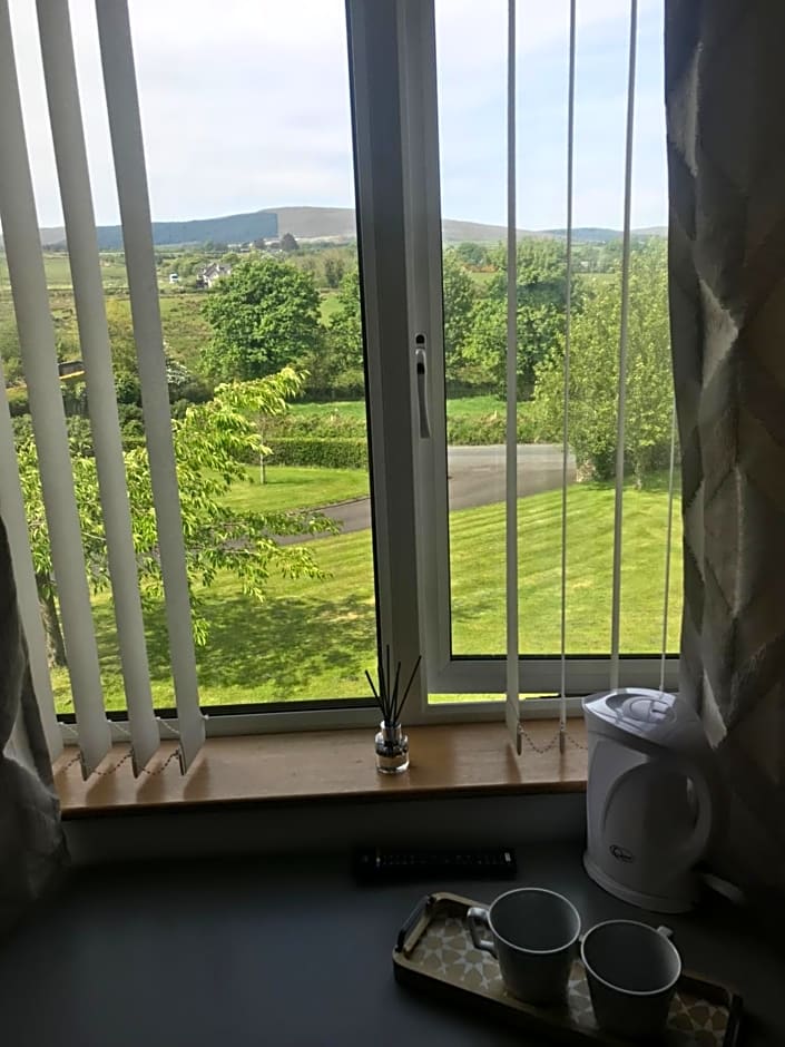 Muff Village Bed & Breakfast