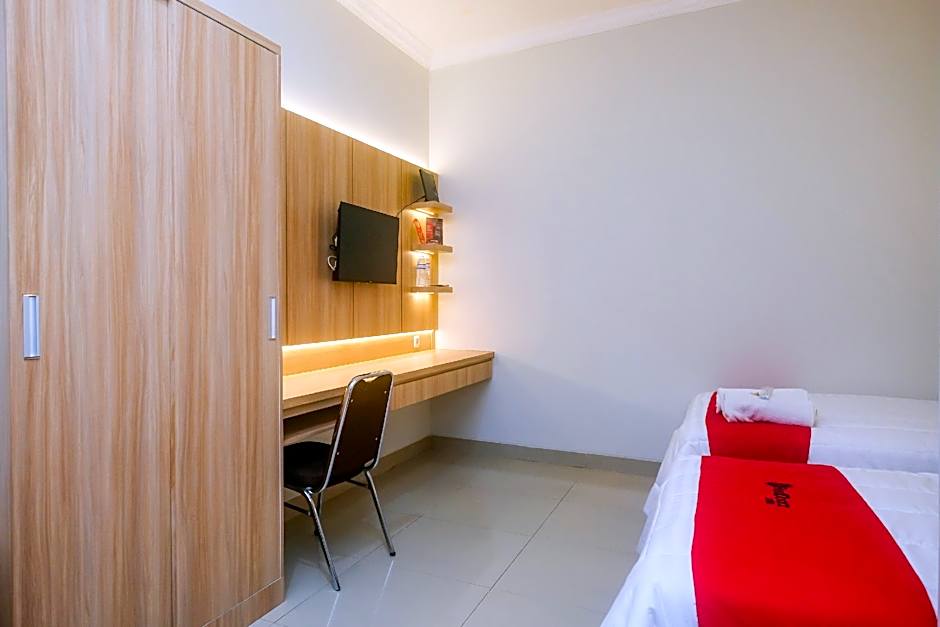RedDoorz Syariah near Jogja City Mall 2