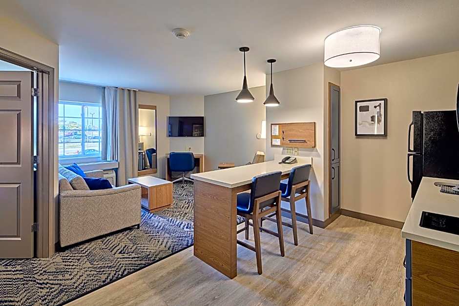 Candlewood Suites Peoria At Grand Prairie Hotel By IHG