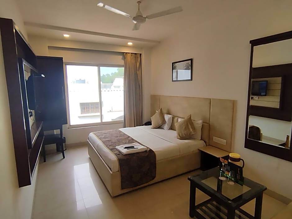 Hotel Shree Palace, Bhopal