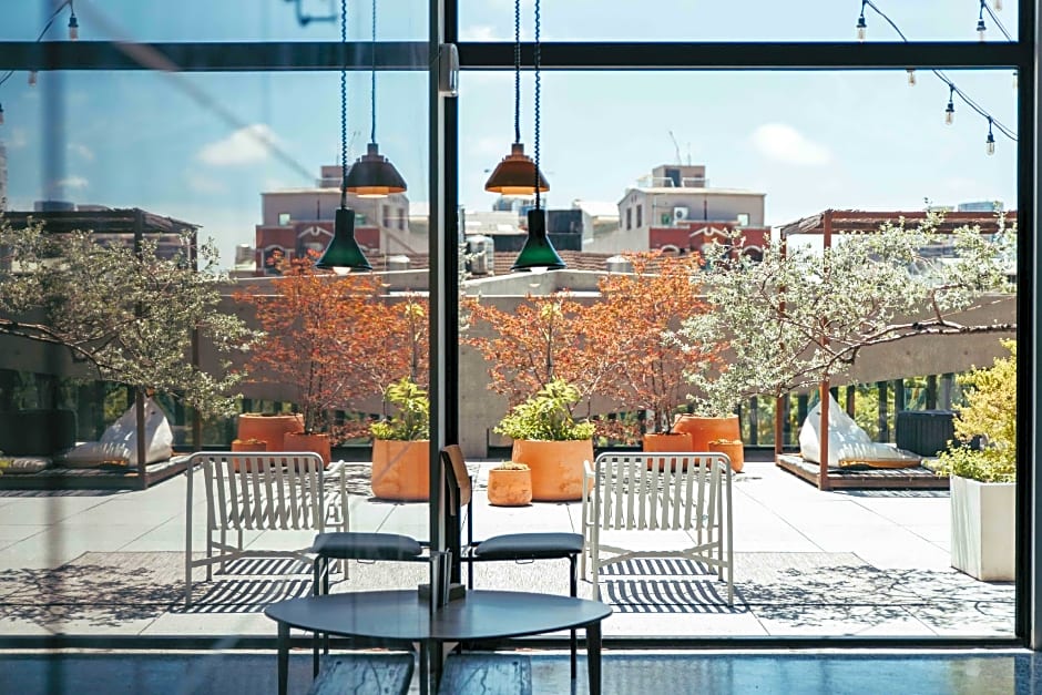 U.I.J Hotel&Hostel (UIJ)