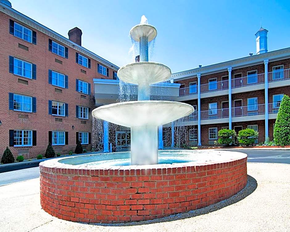 Days Inn by Wyndham Williamsburg Historic Area