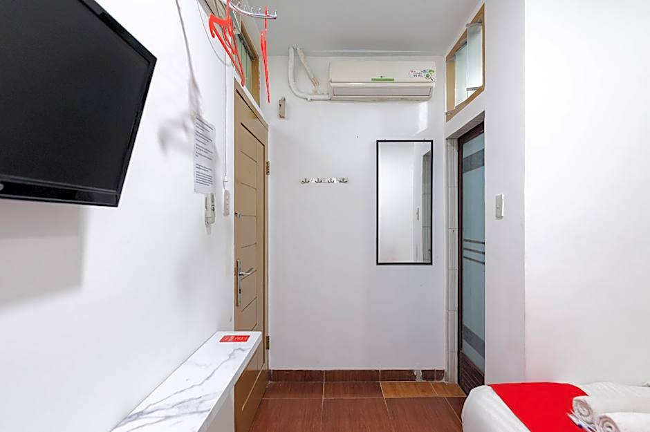 RedDoorz @ Best Hotel Jalan Dr. Sutomo Siantar