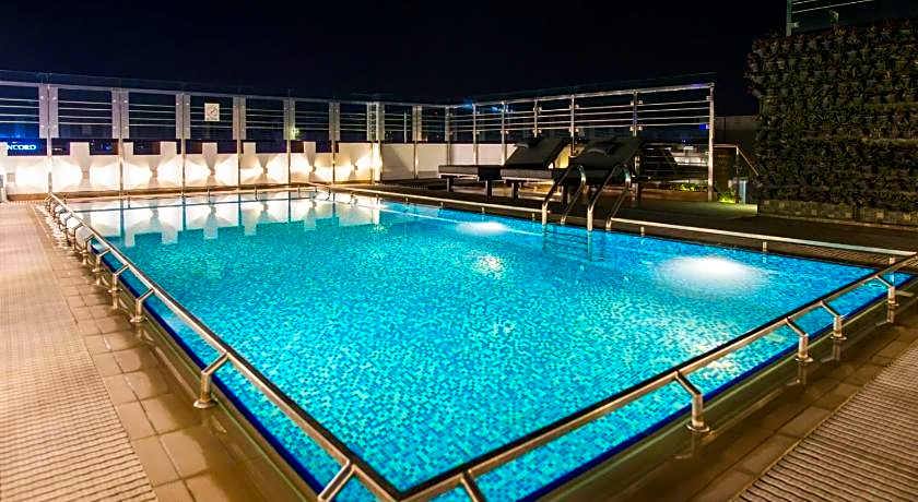 Platinum Grand Hotel