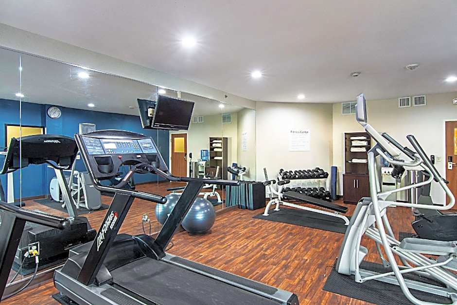 Comfort Suites NW Dallas Near Love Field