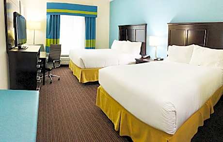 2 Queen 1 Bedroom Suite Sofa Bed