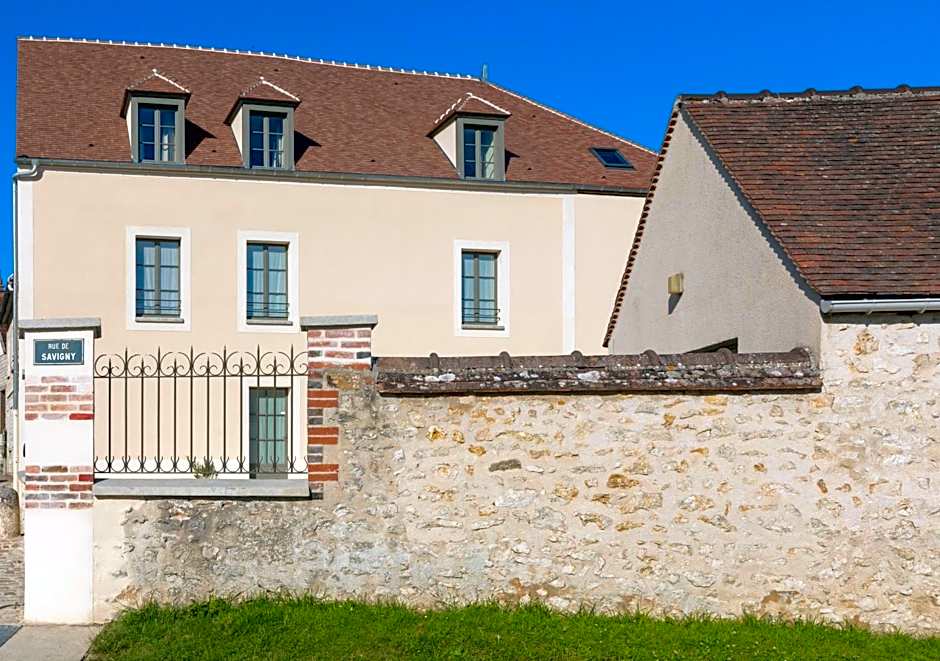 Residence The Originals Demeure des Remparts