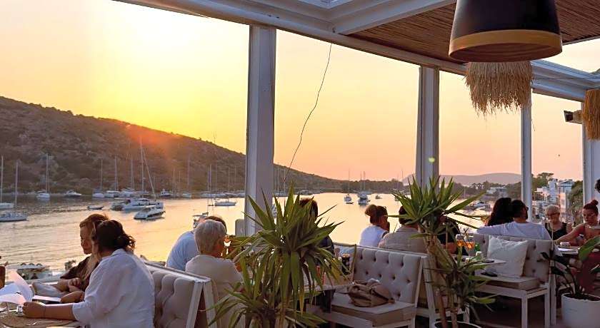 Liman Hotel Gumusluk