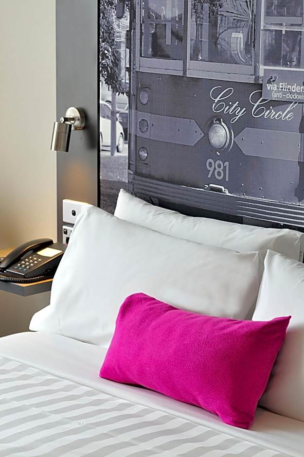 Mercure Melbourne Therry Street