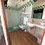 Piccadilly Penthouse with Jacuzzi