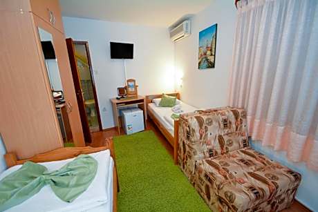 Twin Room with Garden View