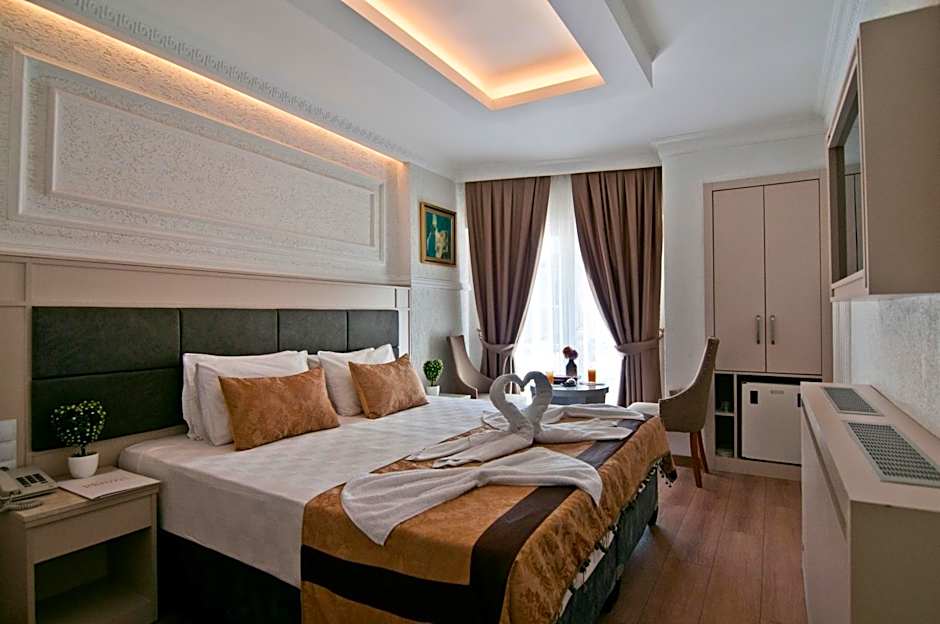 Royce Hotel