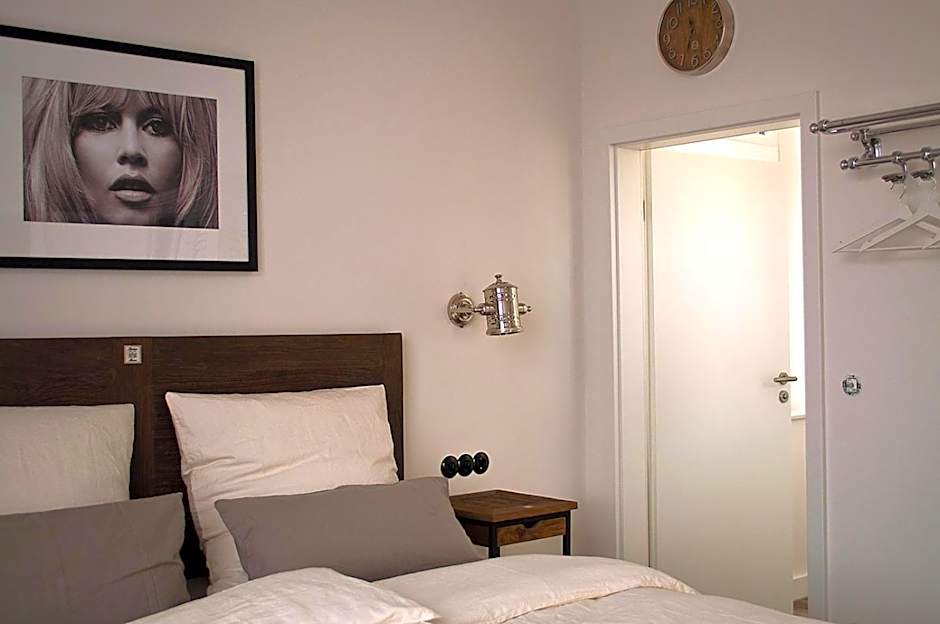 Photo 1 of 7 of Double Room