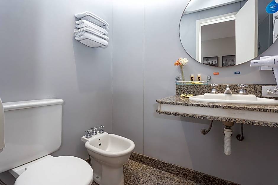 Roochelle Corporate Hotel